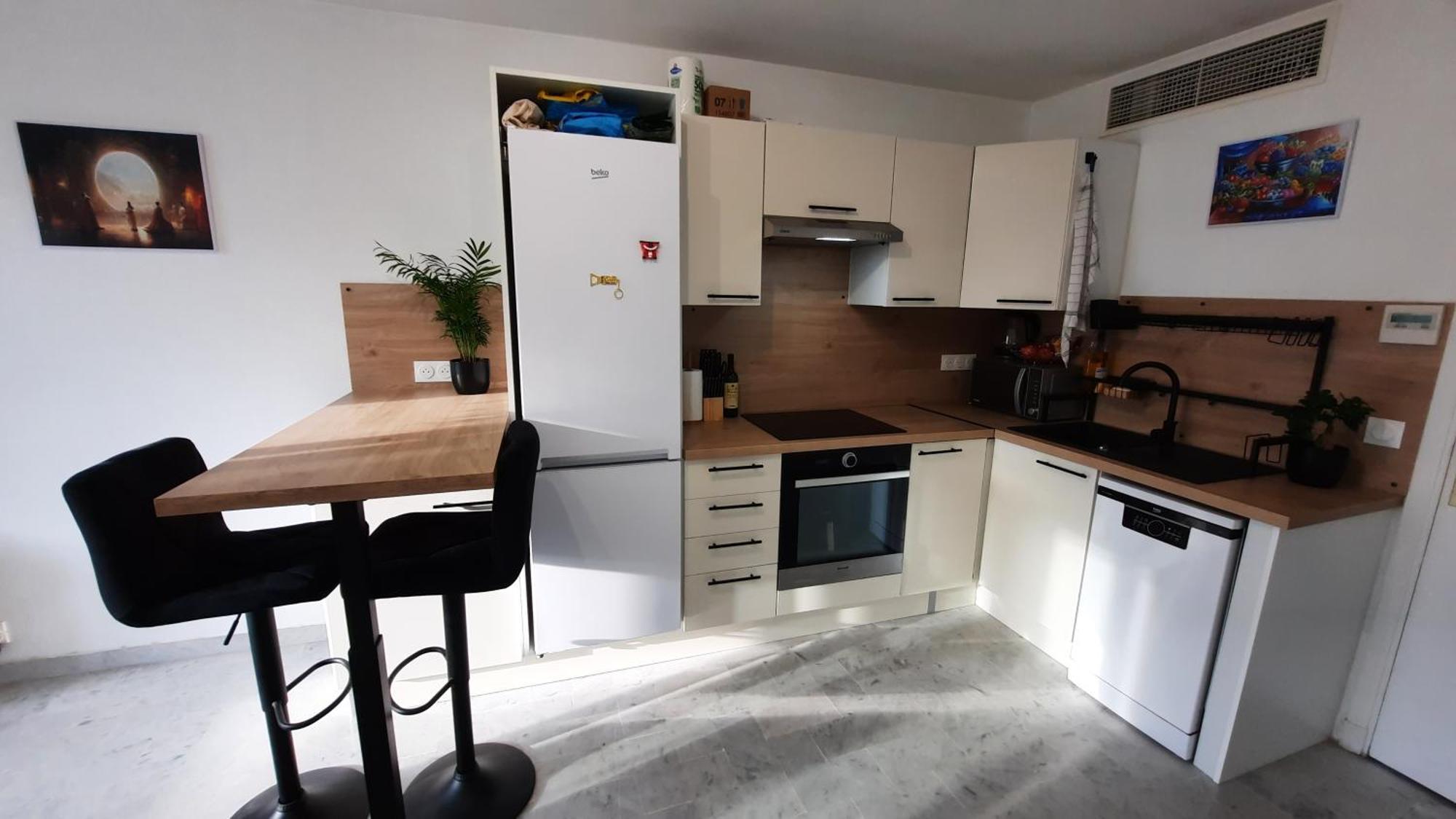 Sunny Mercury - Room In Apartment Cannes Exterior foto